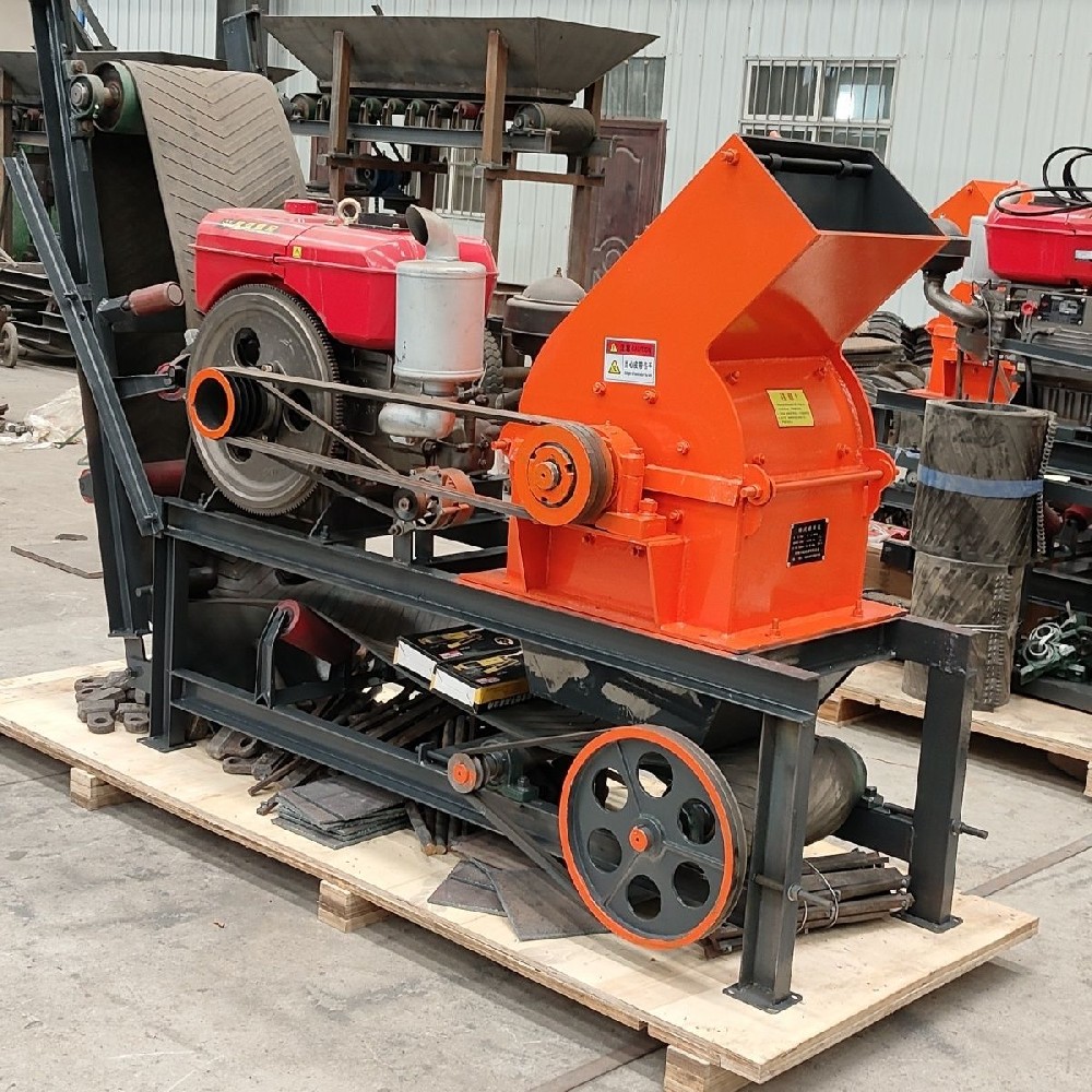 On-site inspection of hammer crushers shipped by Yunmude Machinery to Indonesia